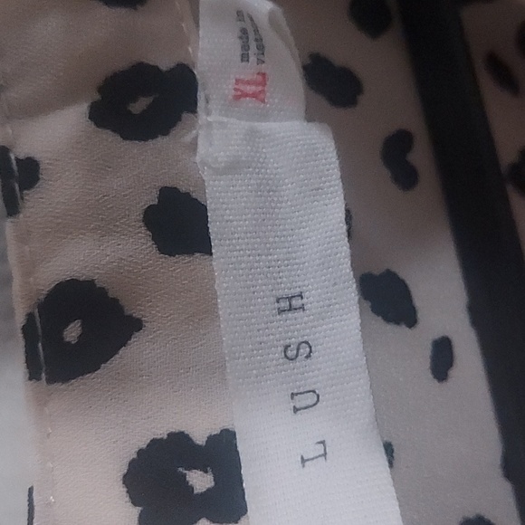 Lush Size XL Henly Style Leopard Print Tunic Blouse STITCHFIX - Picture 8 of 10